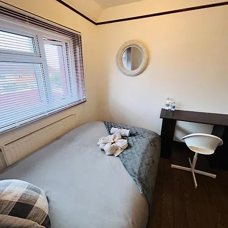 בית נופש The Portuguese 3 Bedroom House & By Altoluxoexperience Short Lets & Serviced With Free Parking *