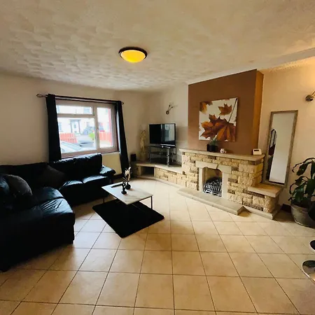 בית נופש The Portuguese 3 Bedroom House & By Altoluxoexperience Short Lets & Serviced With Free Parking *