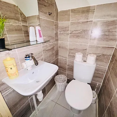 בית נופש The Portuguese 3 Bedroom House & By Altoluxoexperience Short Lets & Serviced With Free Parking
